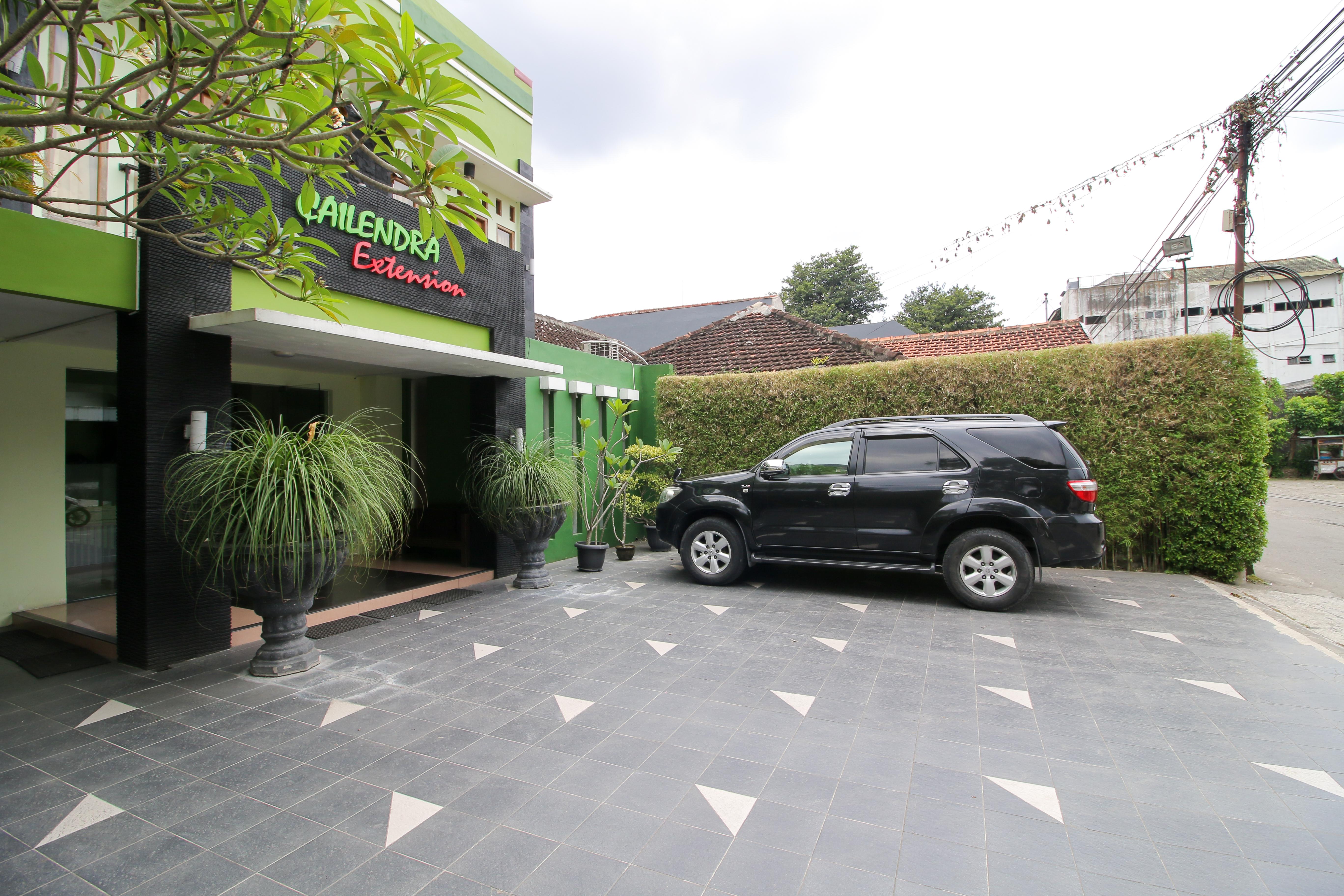 Reddoorz Plus @ Taman Siswa 2 Джокьякарта Экстерьер фото