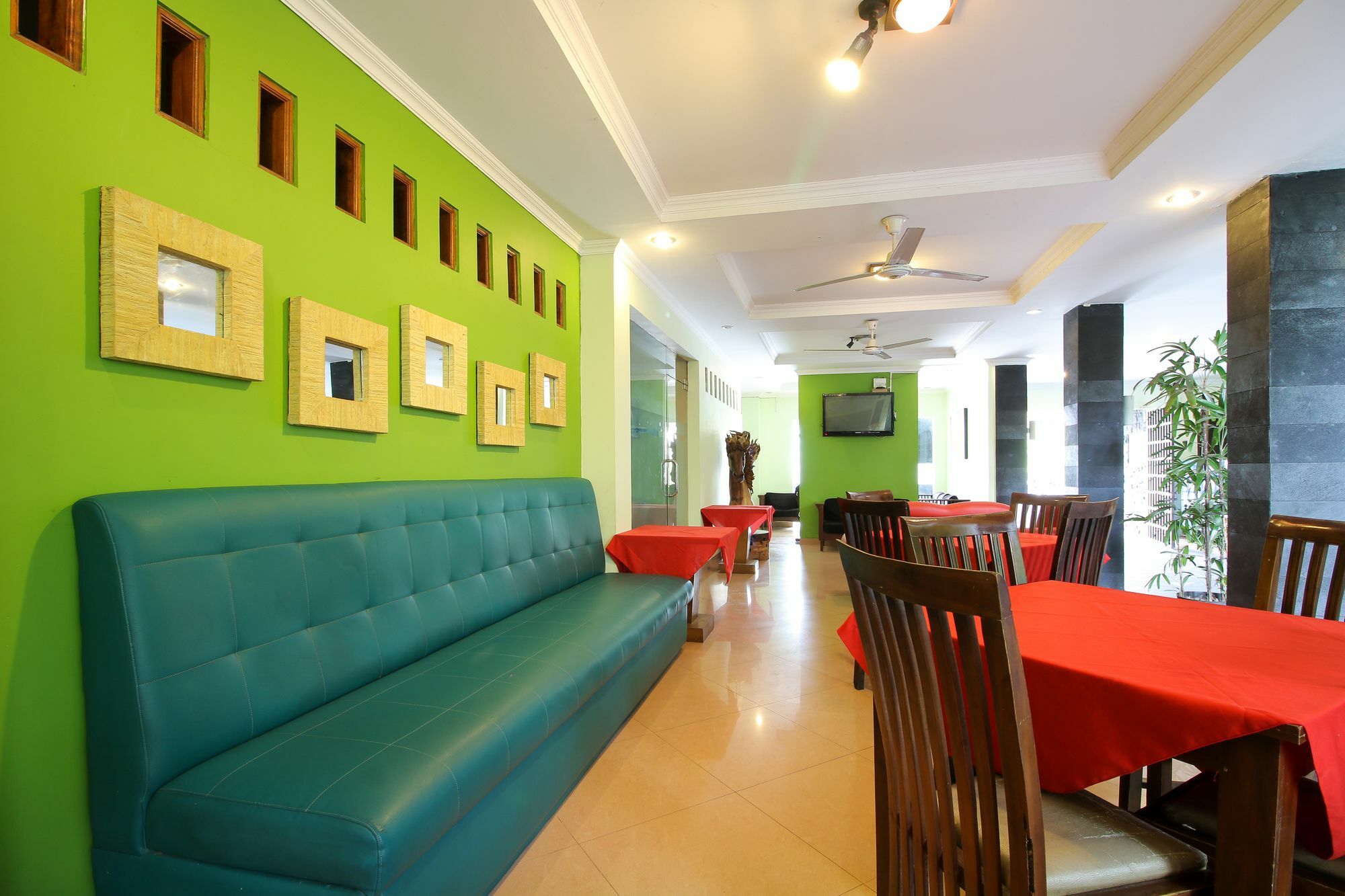 Reddoorz Plus @ Taman Siswa 2 Джокьякарта Экстерьер фото